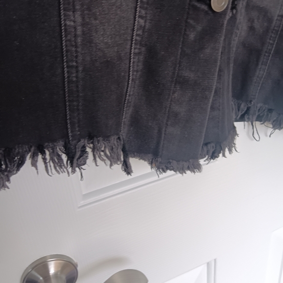CLEARANCE SALE!! Love Tree Black Distressed Denim Jacket - Picture 3 of 15